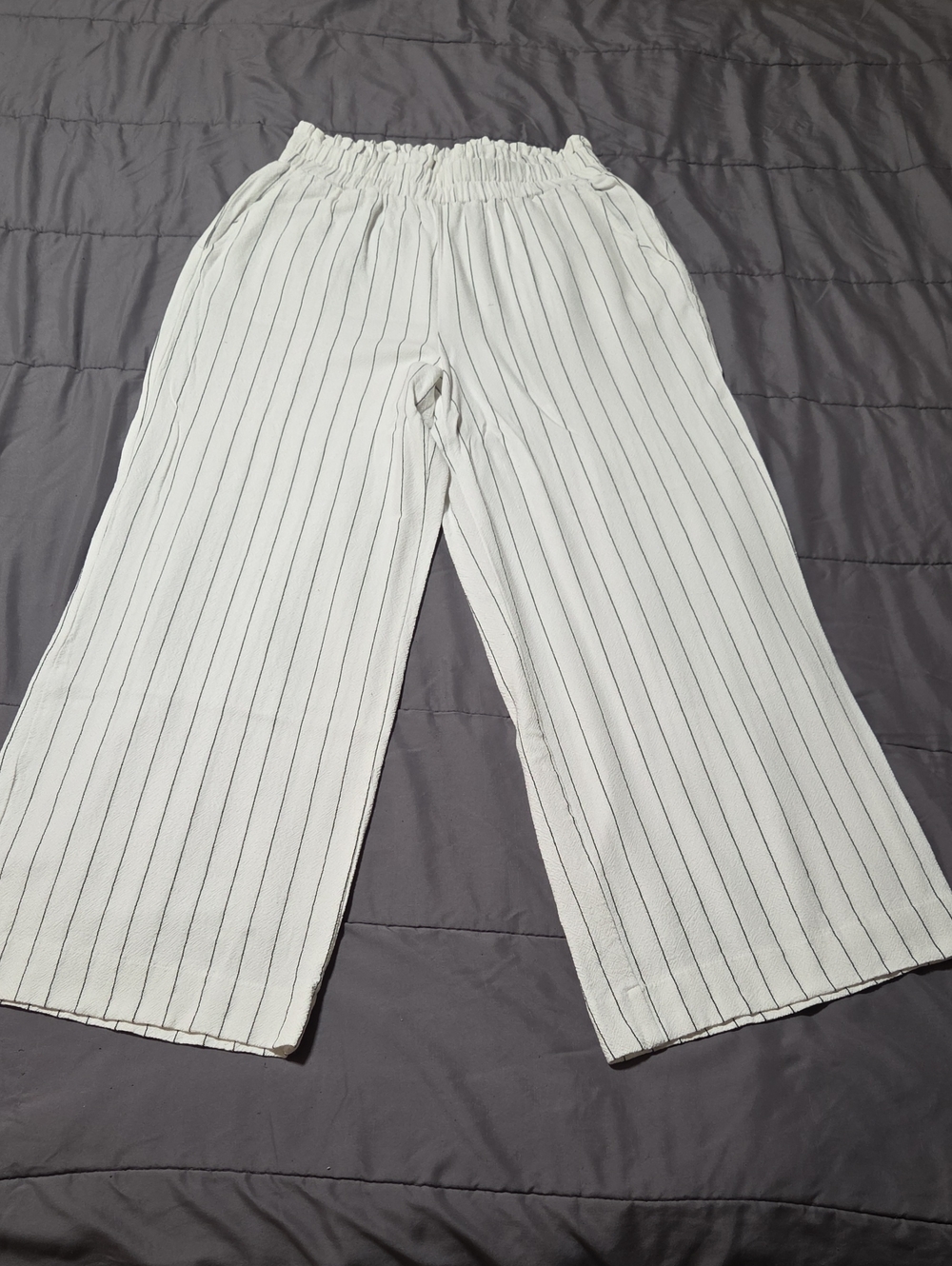 Women's White Pinstripe Wide-Leg Linen-Blend Pants